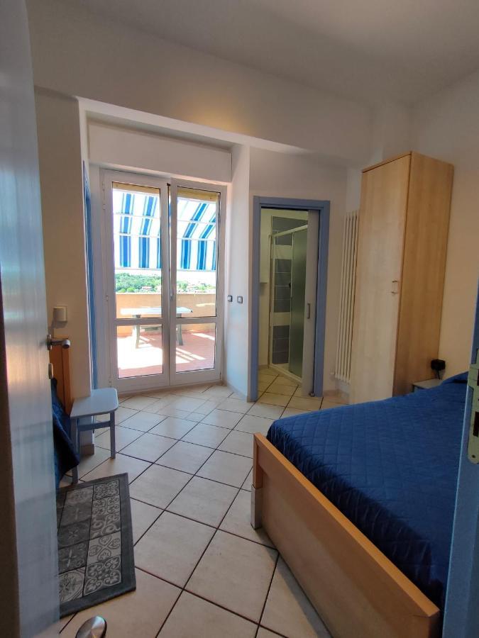 B&B Le Tre Palme Ancona Bagian luar foto