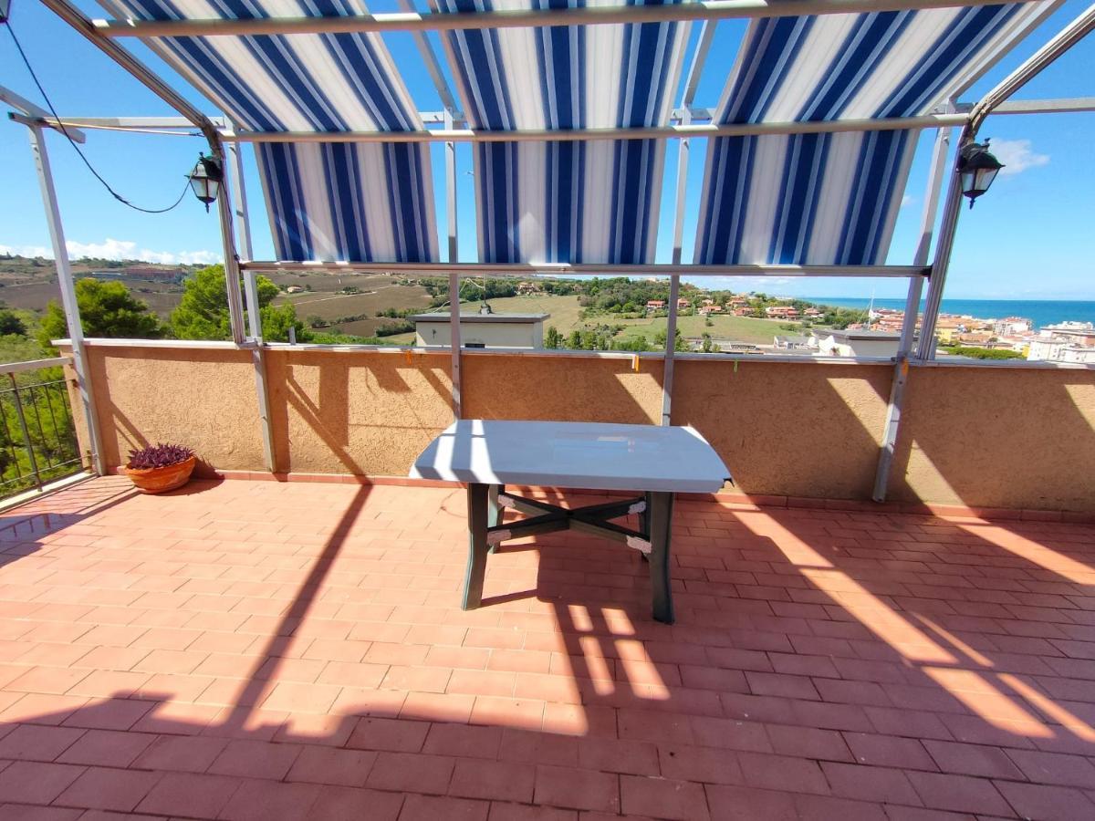 B&B Le Tre Palme Ancona Bagian luar foto