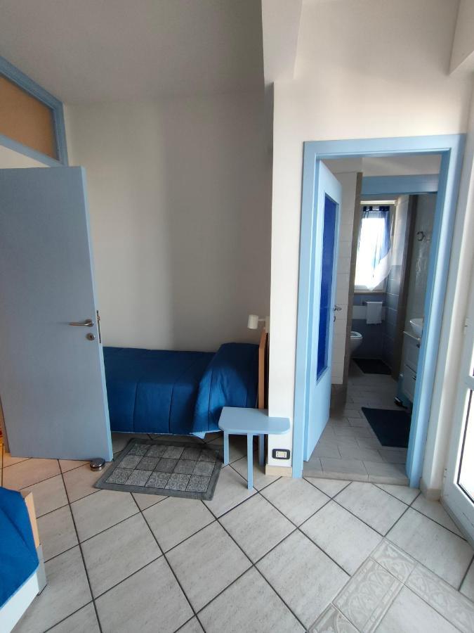 B&B Le Tre Palme Ancona Bagian luar foto